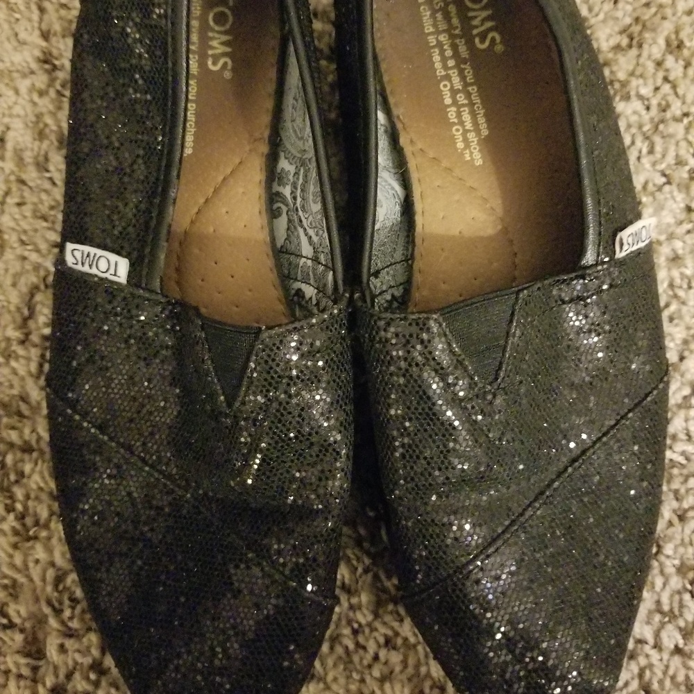Tom's shoes